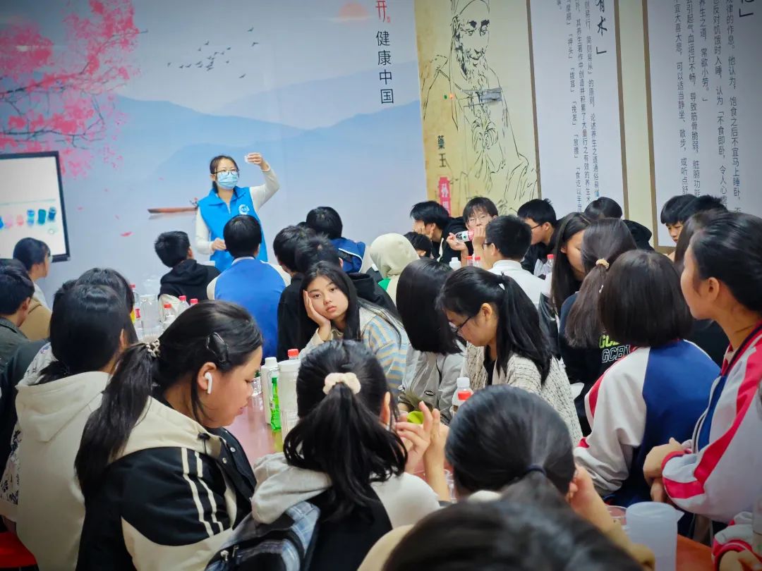雙清區(qū)“愛(ài)心護(hù)航，助夢(mèng)成長(zhǎng)”